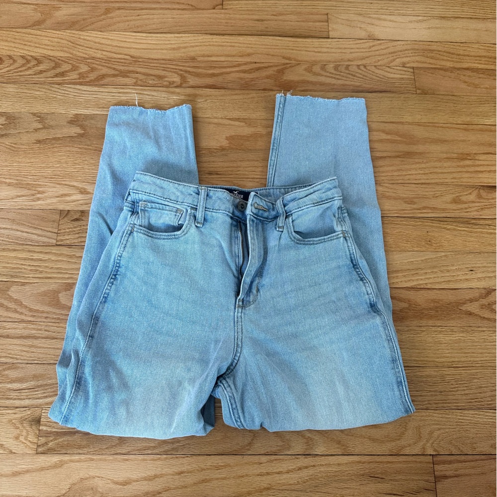 Hollister mom Jean